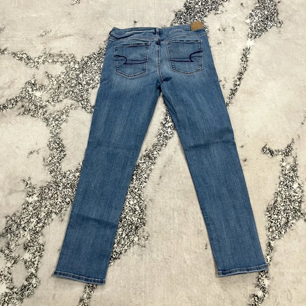 American Eagle Skinny Super Stretch Jeans Womens 12 Medium Wash Mid Rise Denim